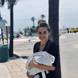 Meet your Posher, Abigail